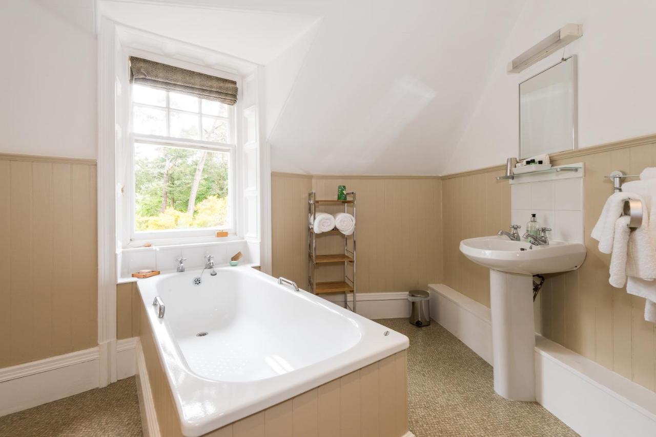 Coig Na Shee Guest House Newtonmore Exteriör bild